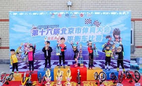 AMD春雨计划走进北京大学、北京交通大学，以全栈式AI解决方案赋能AI学习与创新